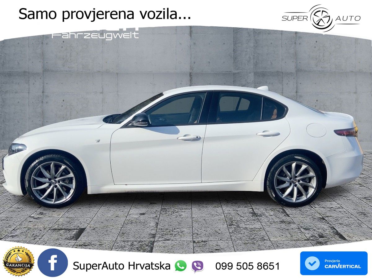 Alfa Romeo Giulia 2.0 Turbo (280 KS) Q4 Automatic LED+GR SJED+ACC