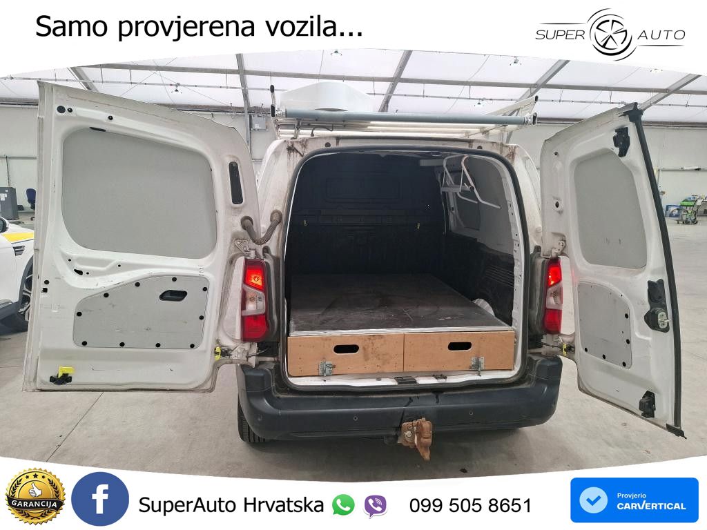 Peugeot Partner 1.5 BlueHDi 100 L1 Navi,Kamera,3 Sitze 101 KS