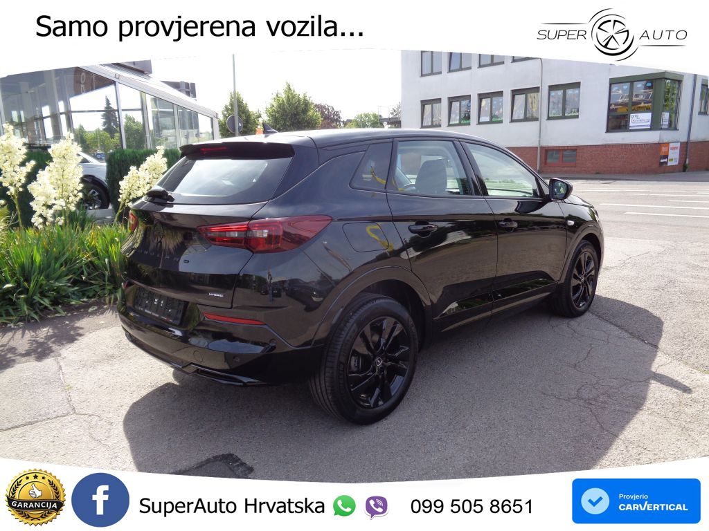 Opel Grandland 1.2 Turbo (136 KS)  e-DCT GS LED+GR SJED+ACC