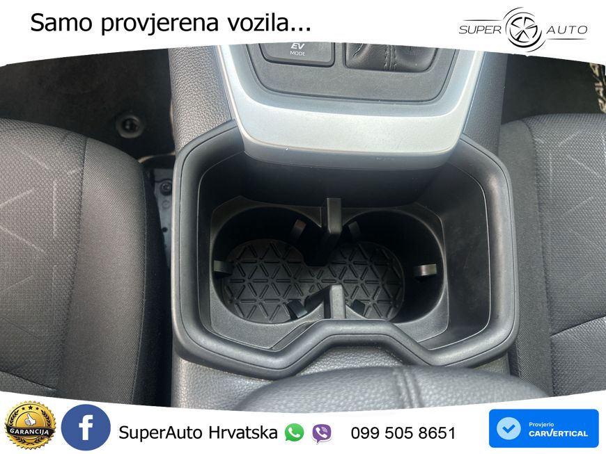 Toyota RAV4 2.5 (222 KS) Hybrid E-Four e-CVT LED+GR SJED+ACC