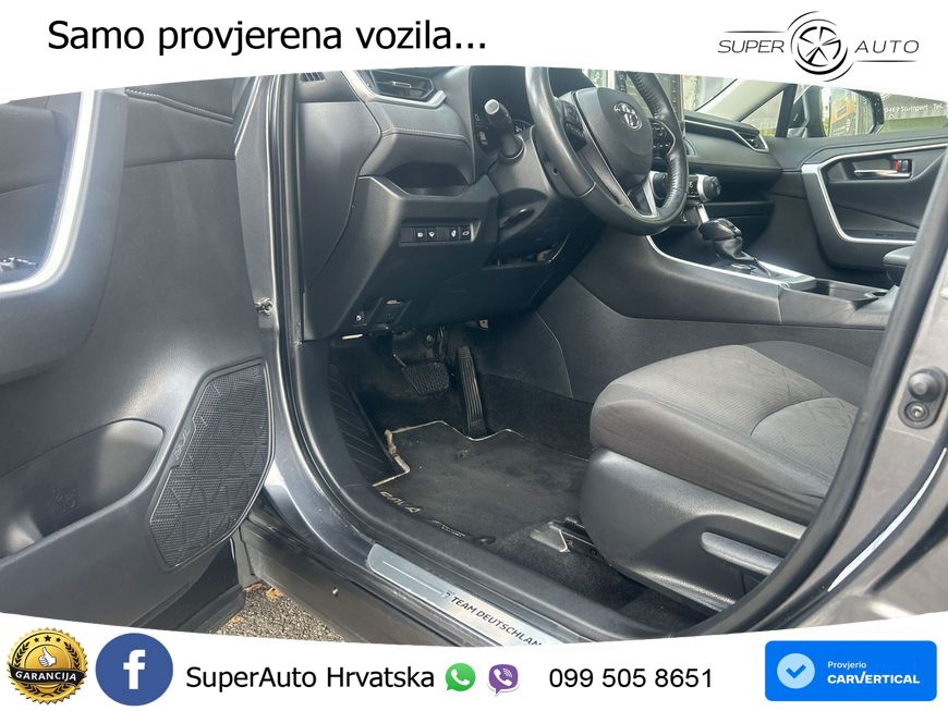 Toyota RAV4 2.5 (222 KS) Hybrid E-Four e-CVT LED+GR SJED+ACC