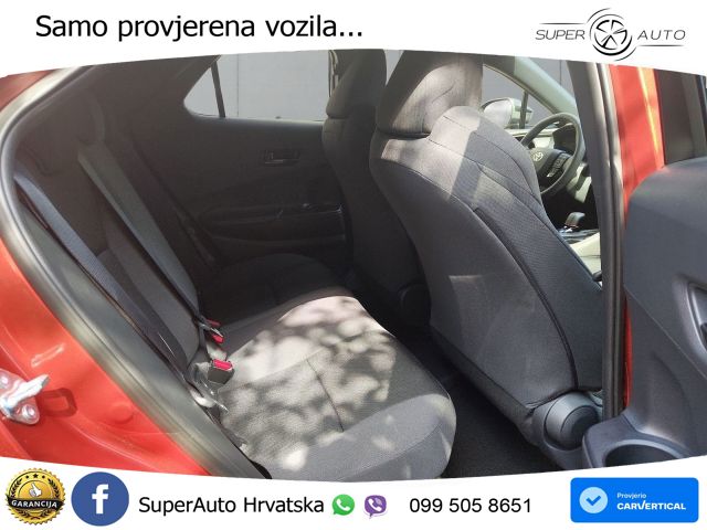 Toyota C-HR 2.0 (223 KS) PHEV e-CVT Teamplayer