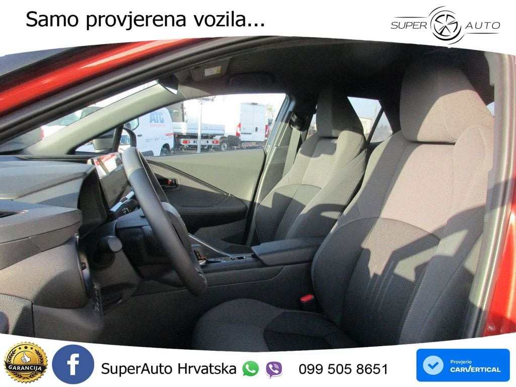 Toyota C-HR 2.0 (223 KS) PHEV e-CVT Teamplayer LED+GR SJED+ACC