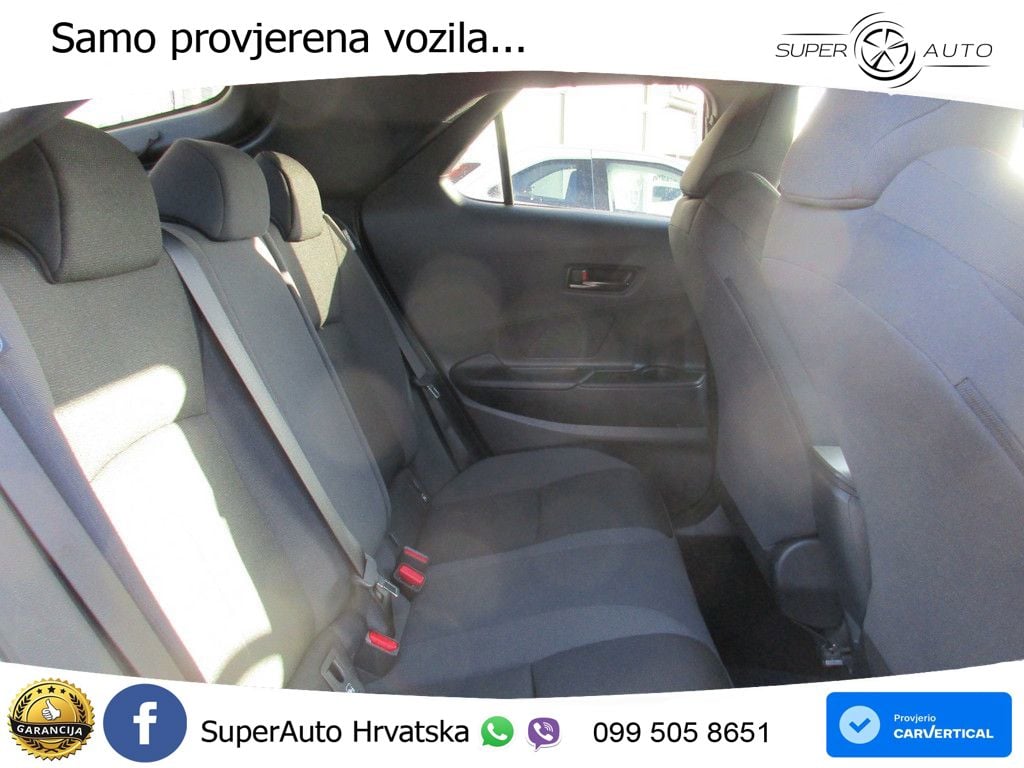Toyota C-HR 2.0 (223 KS) PHEV e-CVT Teamplayer LED+GR SJED+ACC