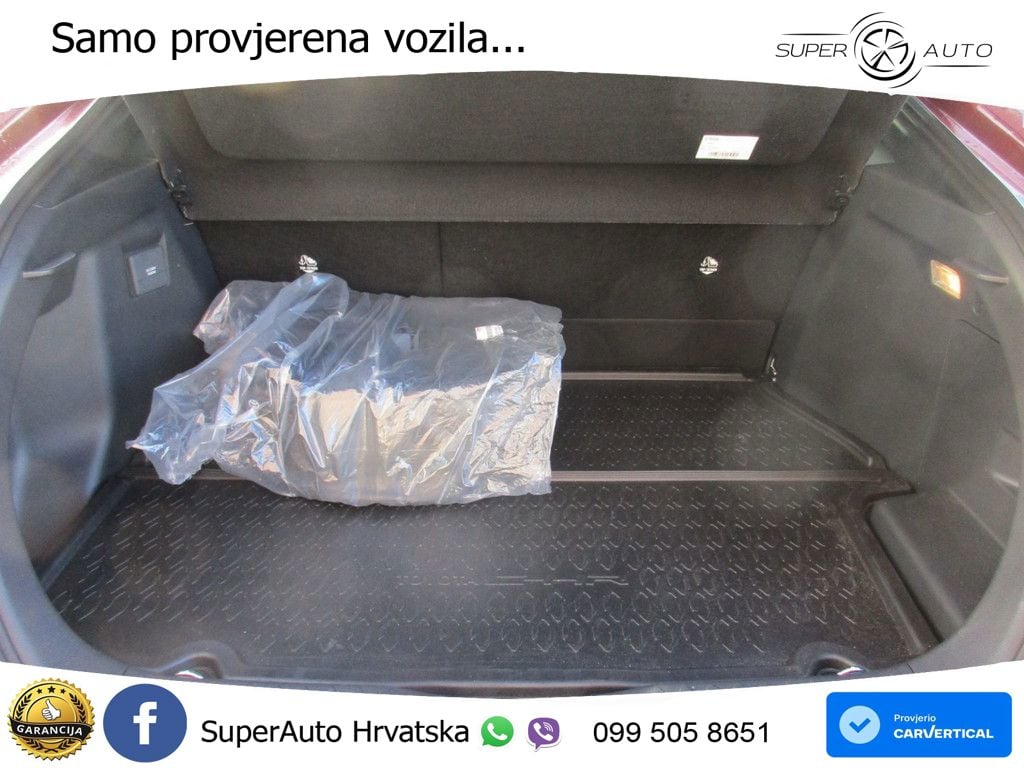 Toyota C-HR 2.0 (223 KS) PHEV e-CVT Teamplayer LED+GR SJED+ACC
