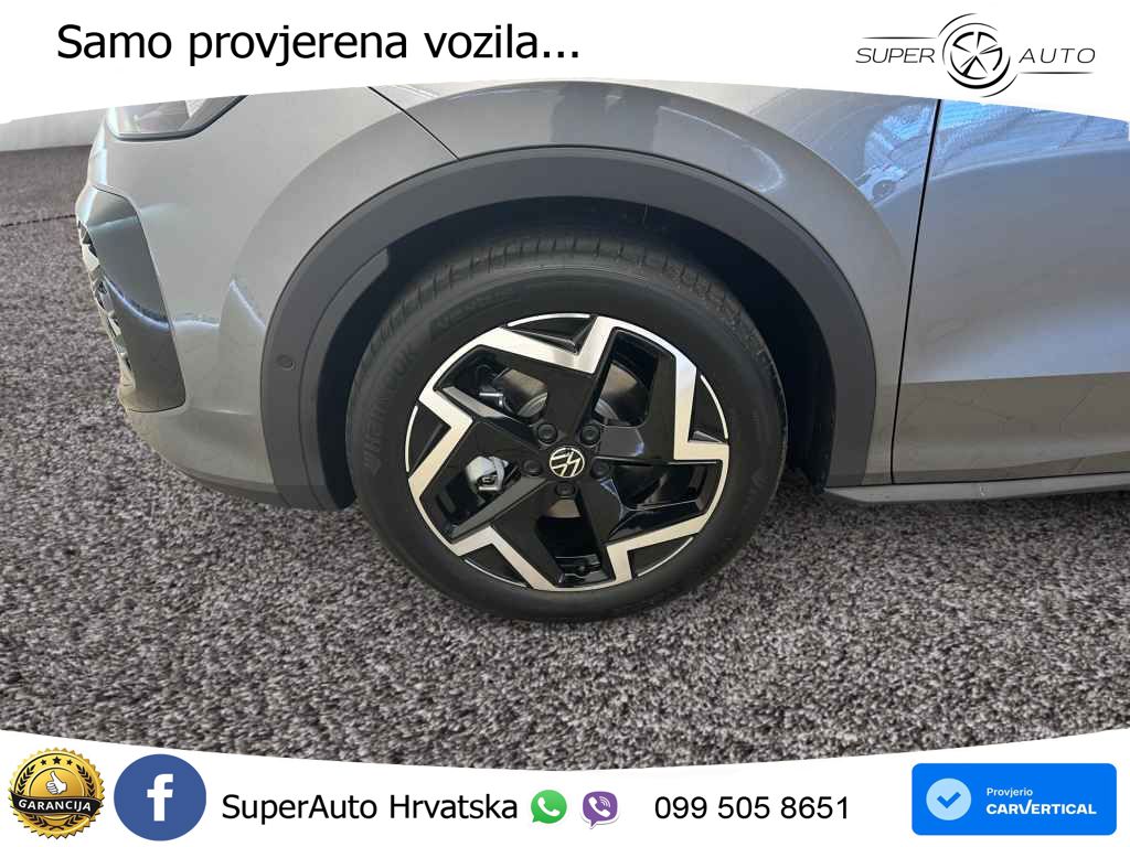 Volkswagen T-Roc 1.5 eTSI (150 KS)  DSG R-Line LED+GR SJED+ACC