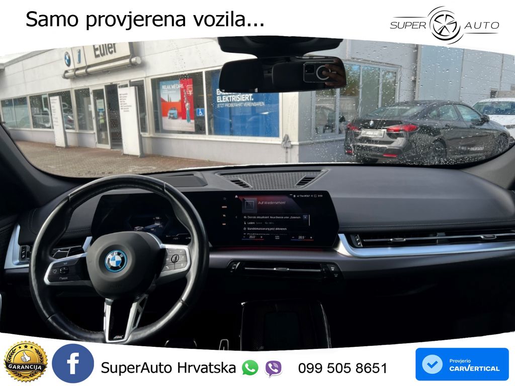 BMW iX1 68 kWh (313 KS) xDrive30