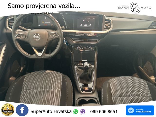 Opel Grandland 1.2i Turbo (130 KS)