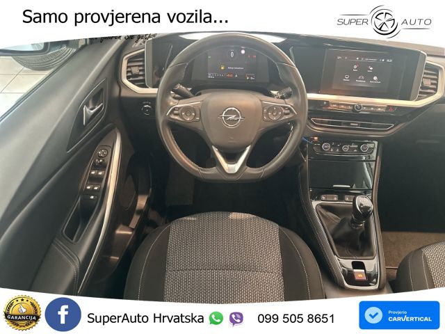 Opel Grandland 1.2i Turbo (130 KS)