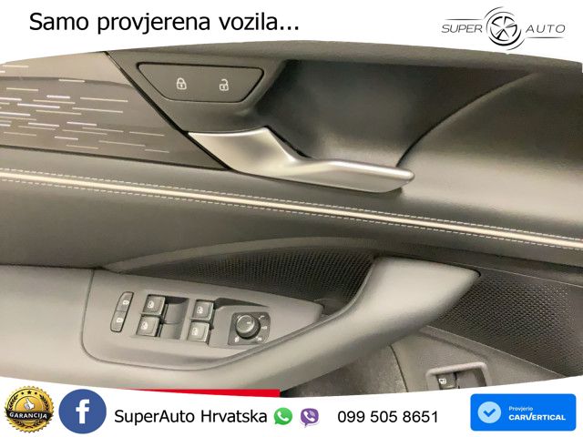 Volkswagen Passat Variant 1.5 TSI (272 KS) eHybrid DSG Elegance ACC+HEAD+4xGR SJED+360+PANO