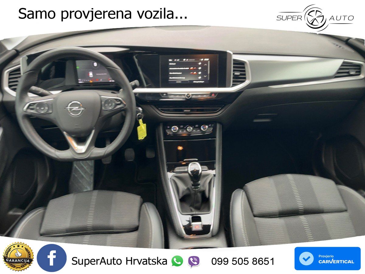 Opel Grandland 1.2i Turbo (130 KS)