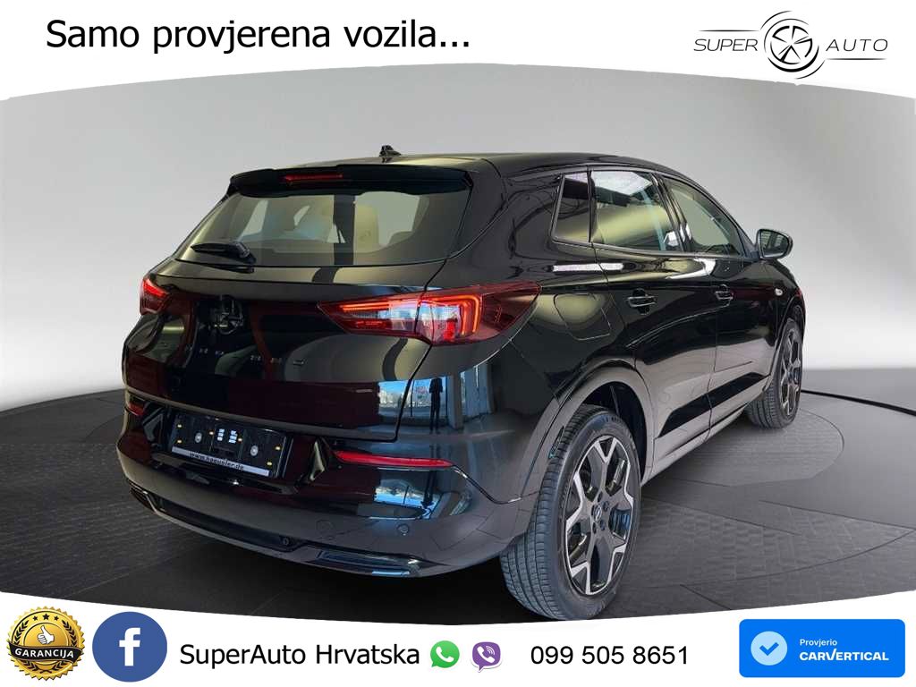 Opel Grandland 1.2i Turbo (130 KS) Automatic GS LED+GR SJED+ACC