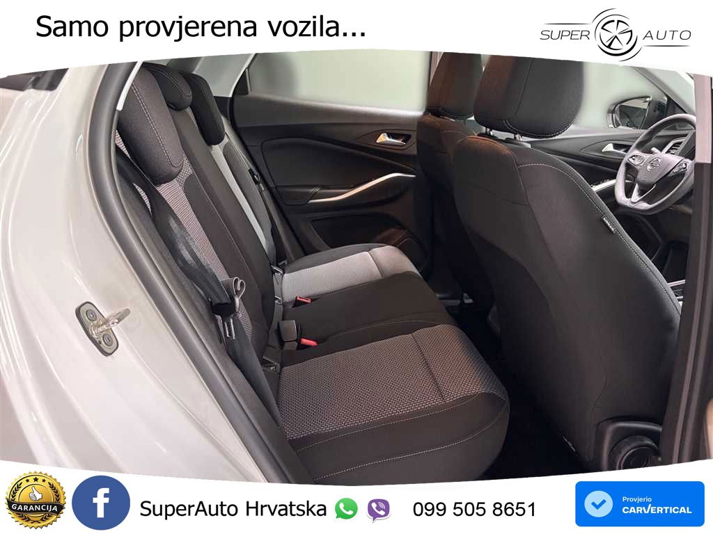 Opel Grandland 1.2i Turbo (130 KS) Automatic LED+ACC