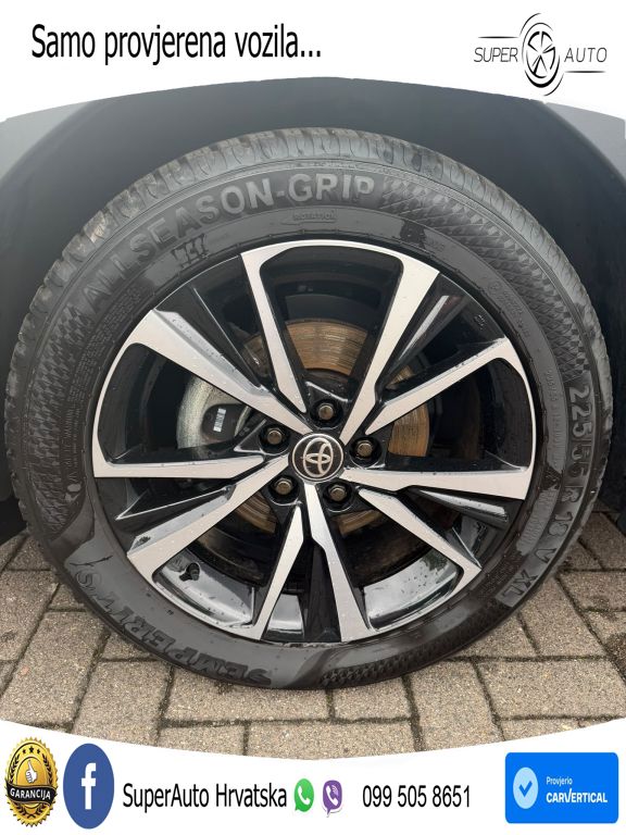 Toyota C-HR 2.0 (198 KS) Hybrid e-CVT Team Deutschland LED+GR SJED+ACC