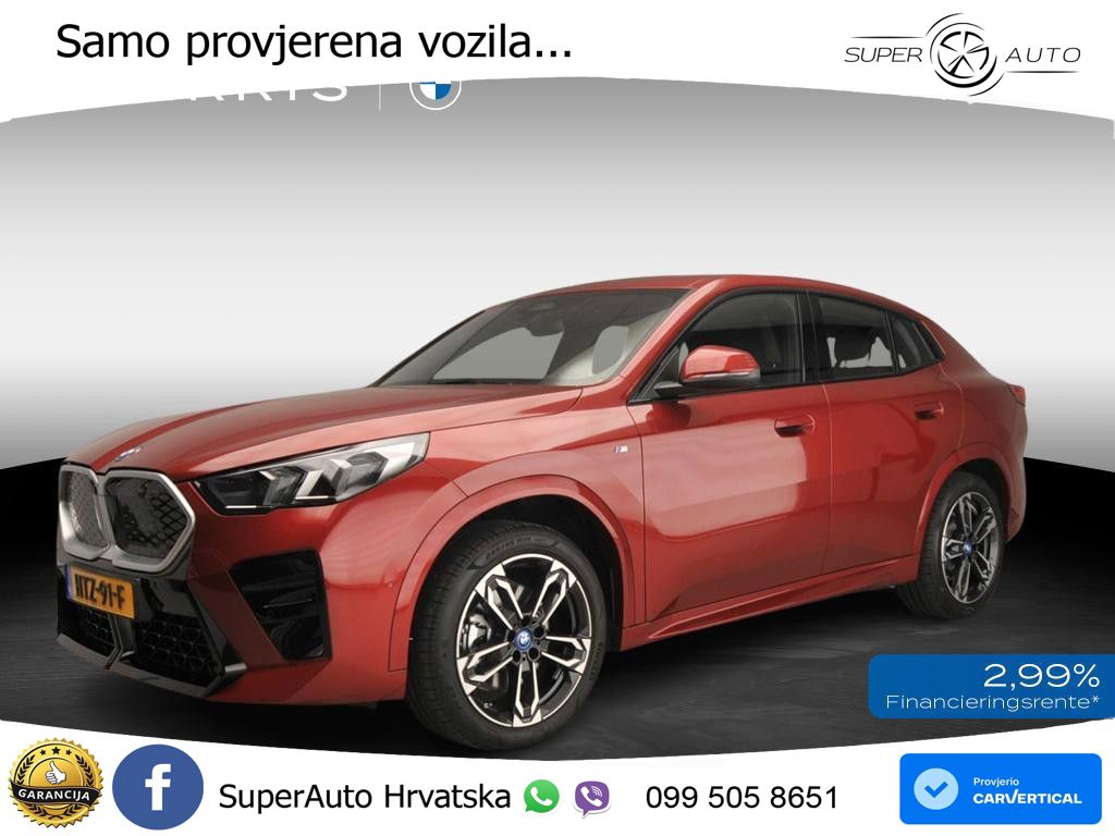 BMW iX2 66.5 kWh (313 KS) xDrive30
