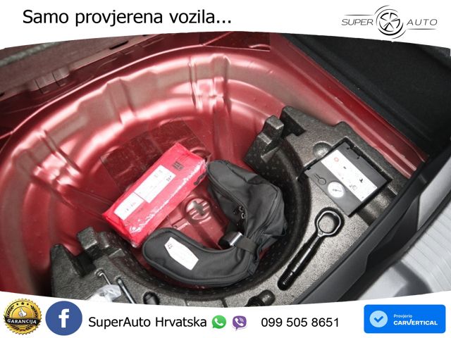 Volkswagen T-Roc 1.5 TSI (150 KS) DSG MATRIX+GR SJED+KAM