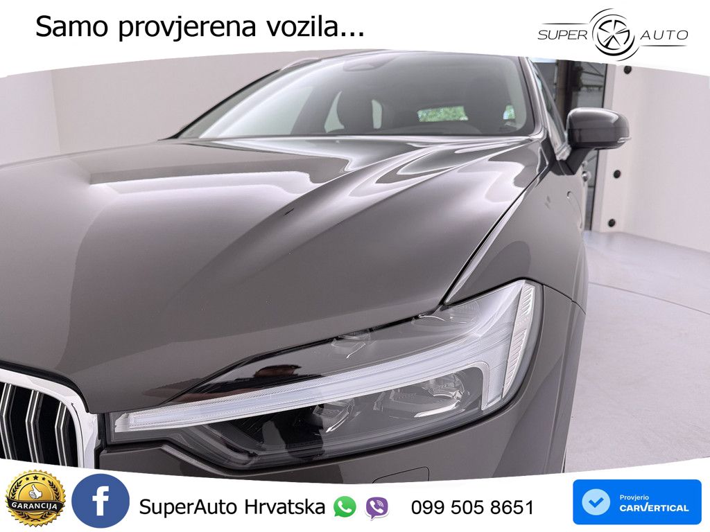 Volvo XC60 T8 AWD Geartronic ACC+GR SJED+360+PANO