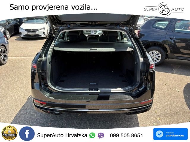 Volkswagen Passat Variant 1.5 eTSI (150 KS) DSG Elegance LED+GR SJED+ACC