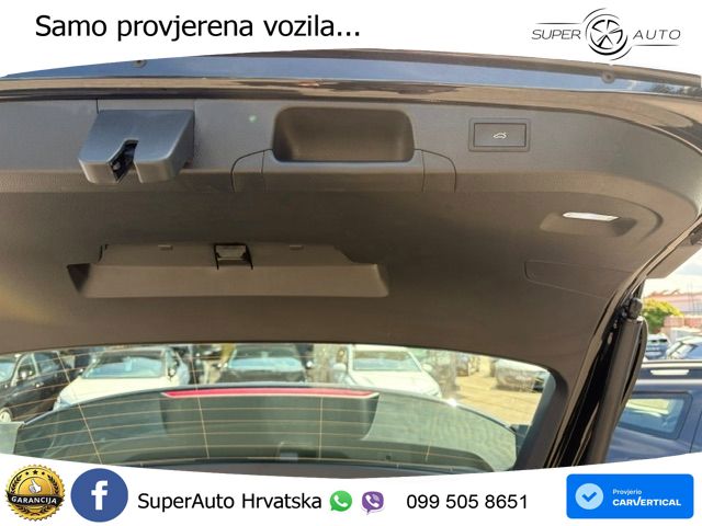 Volkswagen Passat Variant 1.5 eTSI (150 KS) DSG Elegance LED+GR SJED+ACC