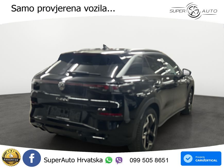 Volkswagen T-Roc 1.5 eTSI (150 KS)  DSG R-Line LED+GR SJED+ACC