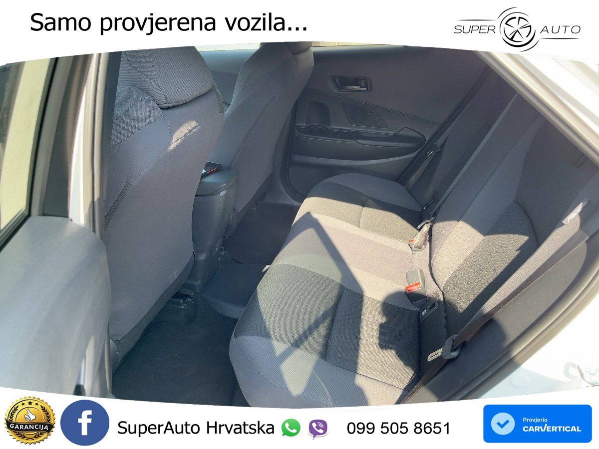Toyota C-HR 2.0 (223 KS) PHEV e-CVT Teamplayer LED+GR SJED+ACC