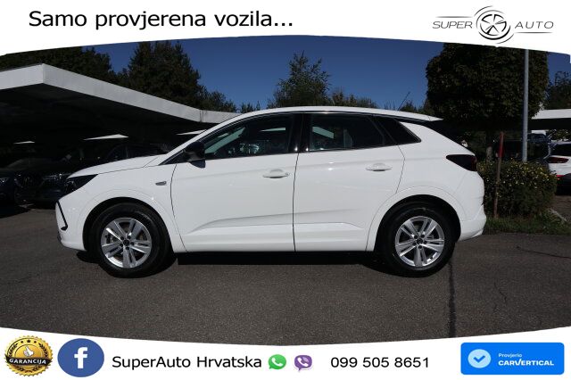 Opel Grandland 1.2i Turbo (130 KS) Automatic GS LED+GR SJED+ACC