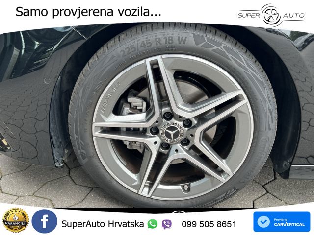 Mercedes-Benz A 180 7G-DCT AMG
