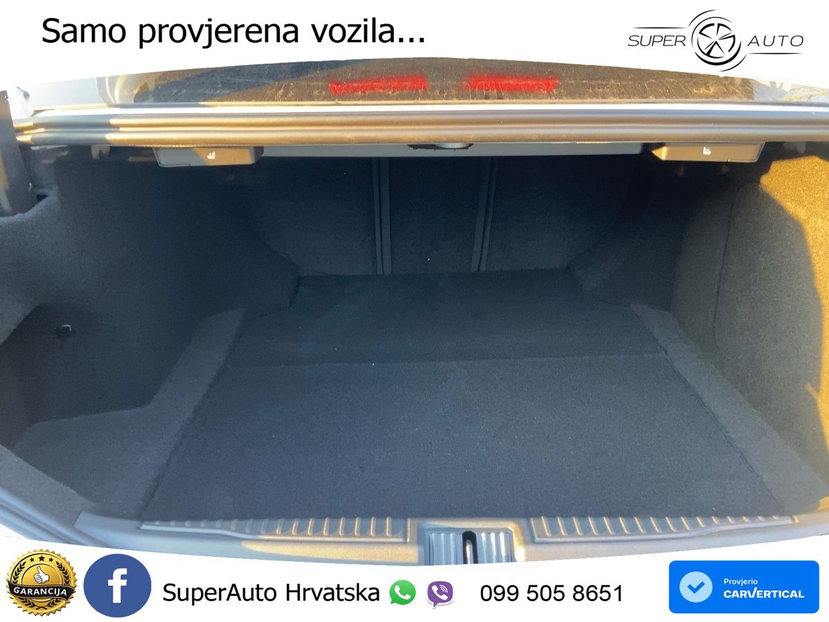 Alfa Romeo Giulia 2.0 Turbo (280 KS) Q4 Automatic LED+GR SJED+ACC