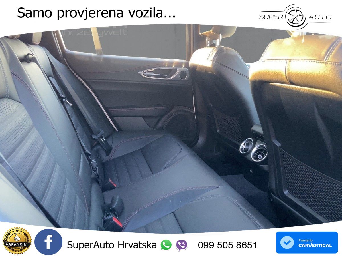 Alfa Romeo Giulia 2.0 Turbo (280 KS) Q4 Automatic LED+GR SJED+ACC