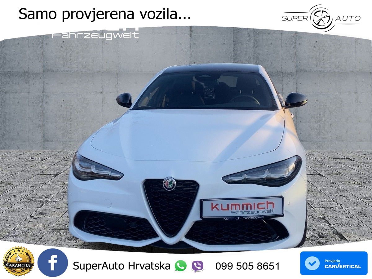 Alfa Romeo Giulia 2.0 Turbo (280 KS) Q4 Automatic LED+GR SJED+ACC