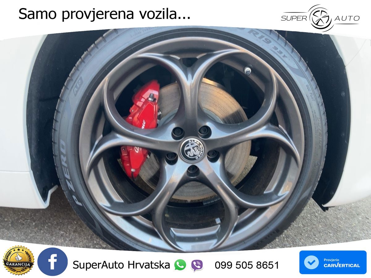 Alfa Romeo Giulia 2.0 Turbo (280 KS) Q4 Automatic LED+GR SJED+ACC