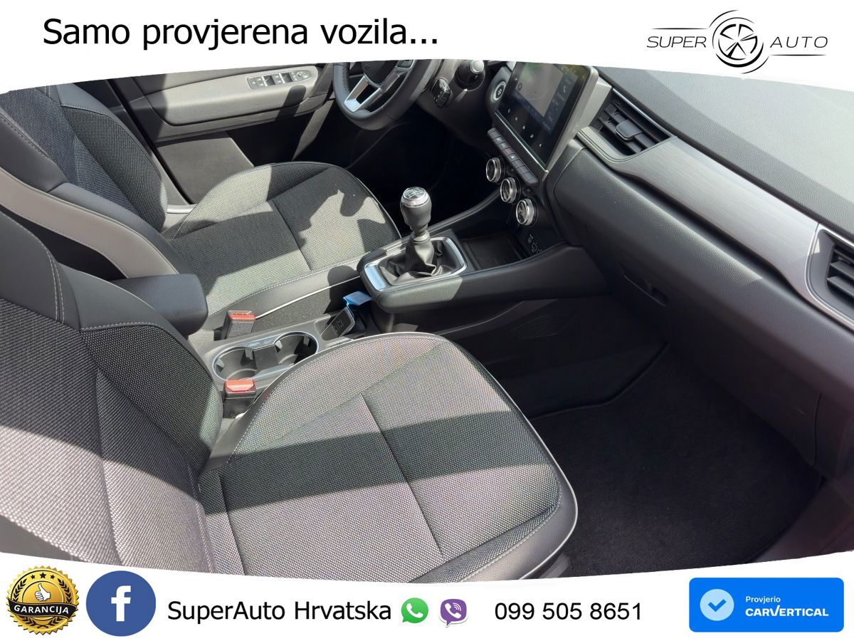 Renault Captur 1.3 TCe (140 KS) Intens
