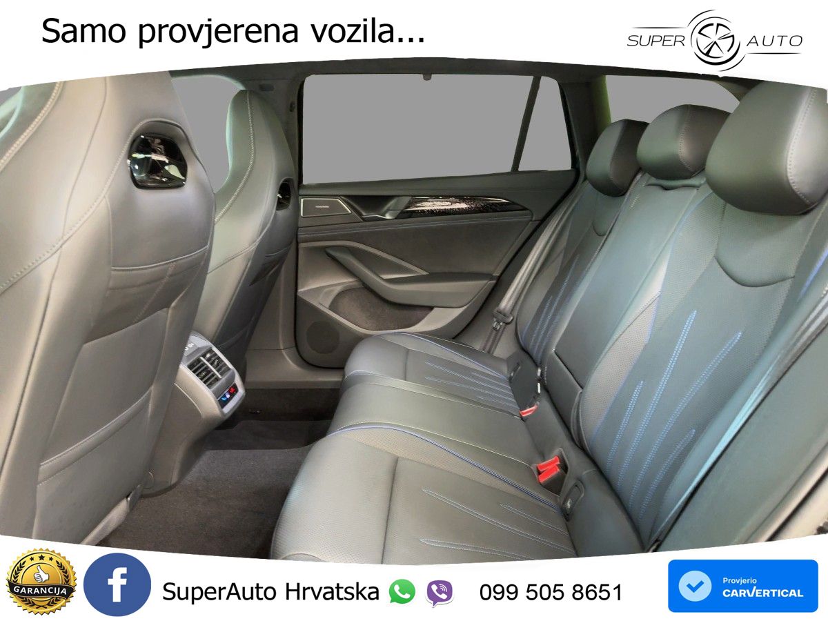 Volkswagen Passat Variant 1.5 TSI (272 KS) eHybrid DSG R-Line LED+GR SJED+ACC