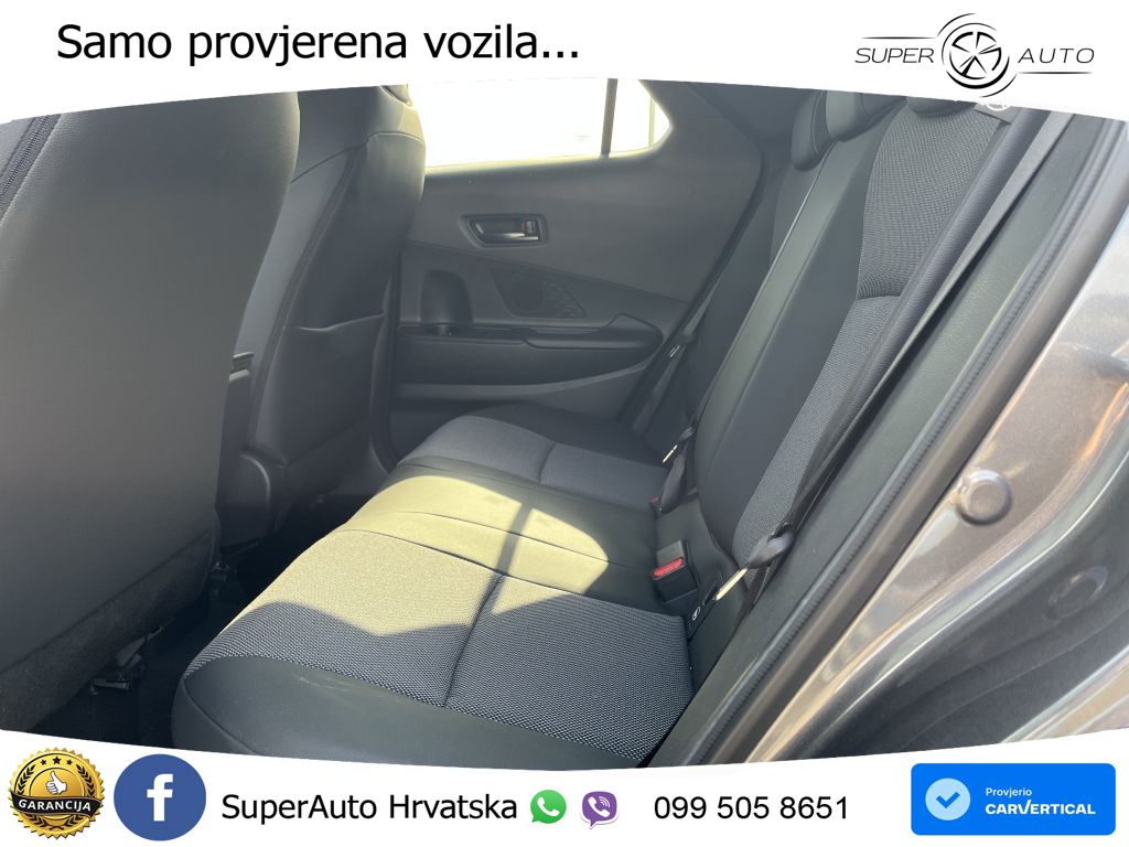 Toyota C-HR 2.0 (198 KS) Hybrid e-CVT LED+GR SJED+ACC