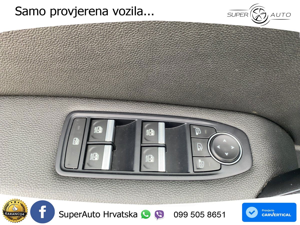 Renault Captur 1.3 TCe (140 KS) Intens LED+GR SJED+ACC
