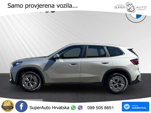 BMW iX1 66.5 kWh (204 KS) eDrive20 LED+GR SJED+ACC