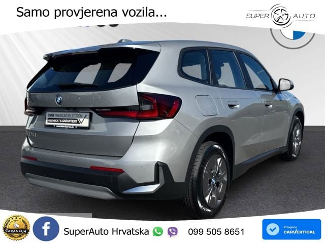 BMW iX1 66.5 kWh (204 KS) eDrive20 LED+GR SJED+ACC