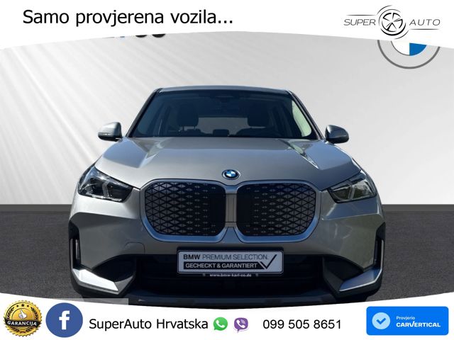 BMW iX1 66.5 kWh (204 KS) eDrive20 LED+GR SJED+ACC