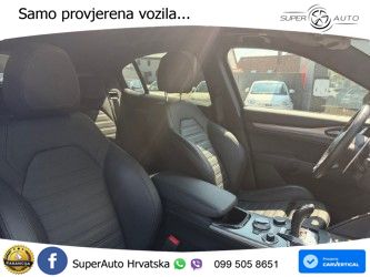 Alfa Romeo Stelvio 2.2 MultiJet II (210 KS) Q4 Automatic LED+ACC