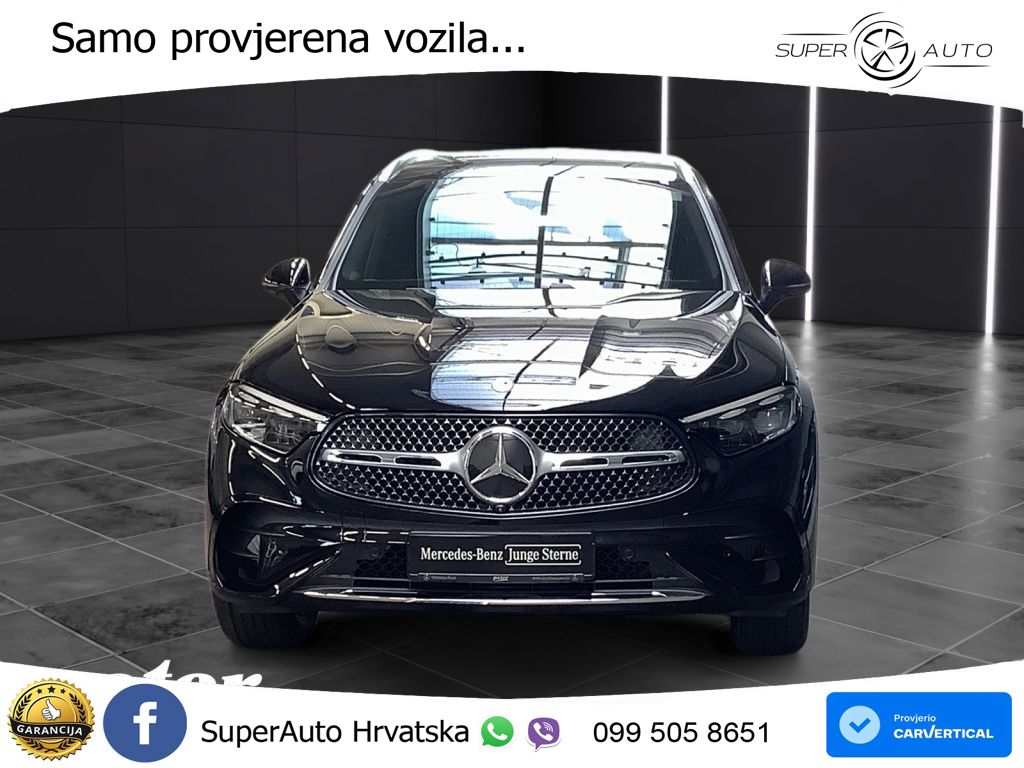 Mercedes GLC 200 (204 KS) 4MATIC 9G-TRONIC AMG LED+GR SJED+ACC
