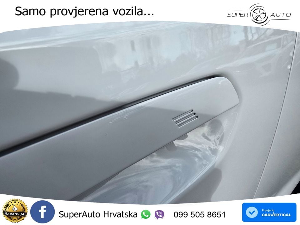 BMW X1 20i (170 KS) sDrive Steptronic LED+GR SJED+ACC