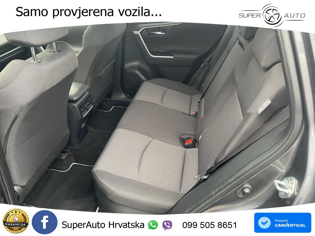Toyota RAV4 2.5 (218 KS) Hybrid eCVT Team D LED+GR SJED+ACC