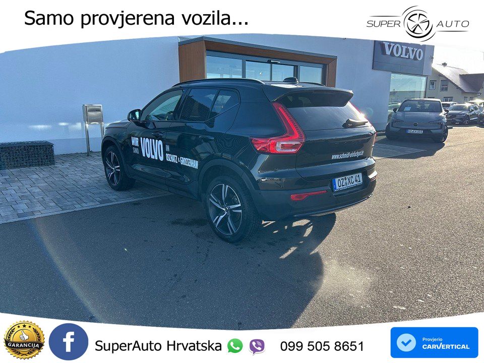 Volvo XC40 2.0 B4 AWD 197 KS Automatic ACC+GR SJED+360+PANO