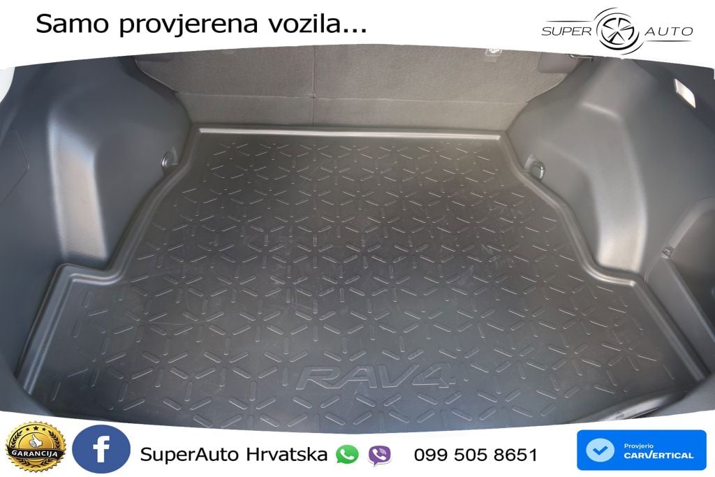 Toyota RAV4 2.5 (218 KS) Hybrid eCVT Team Deutschland LED+GR SJED+ACC