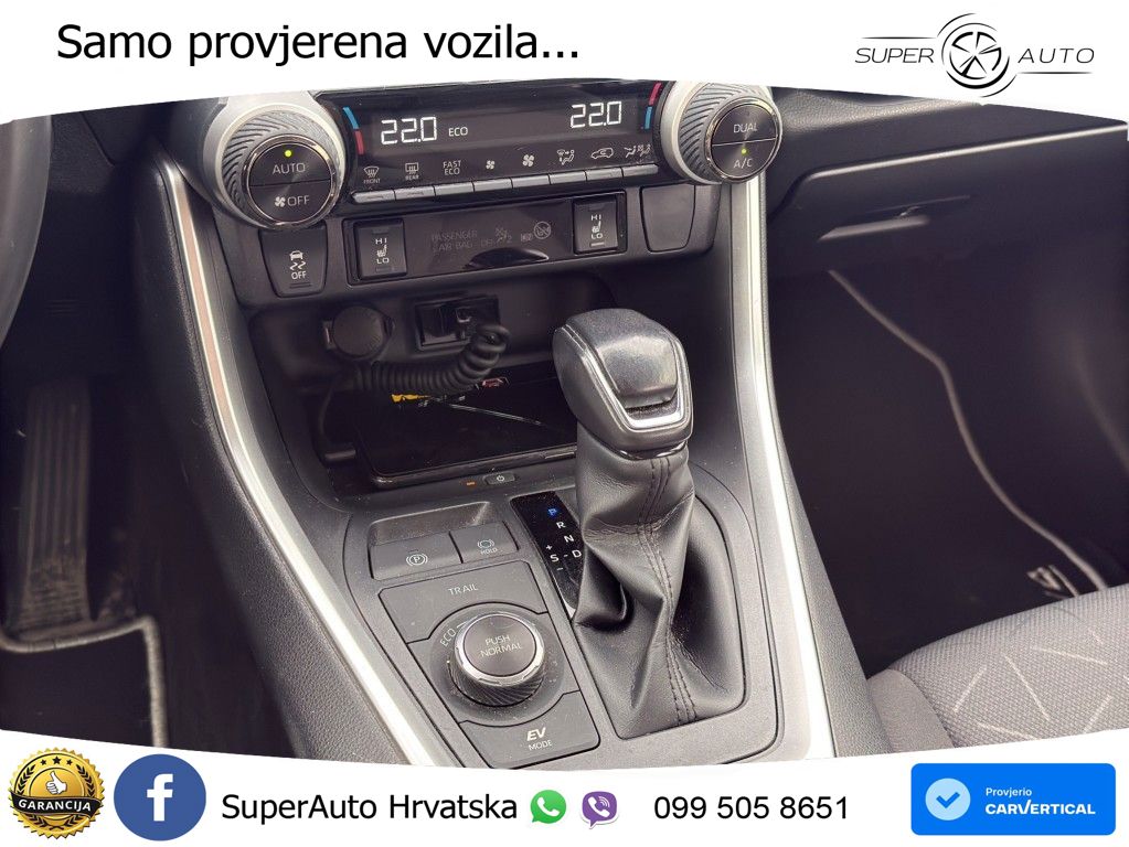 Toyota RAV4 2.5 (222 KS) Hybrid E-Four e-CVT LED+GR SJED+ACC