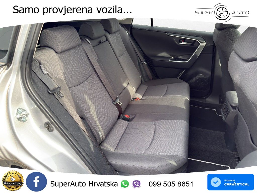 Toyota RAV4 2.5 (222 KS) Hybrid E-Four e-CVT LED+GR SJED+ACC