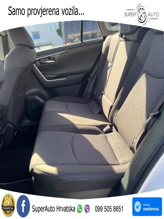 Toyota RAV4 2.5 (222 KS) Hybrid AWD-i eCVT LED+GR SJED+ACC