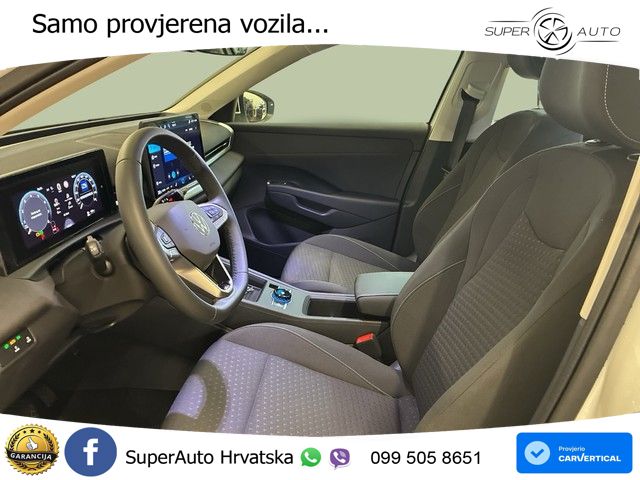 Volkswagen T-Roc II 1.5 eTSI (116 KS)  DSG LED+GR SJED+ACC