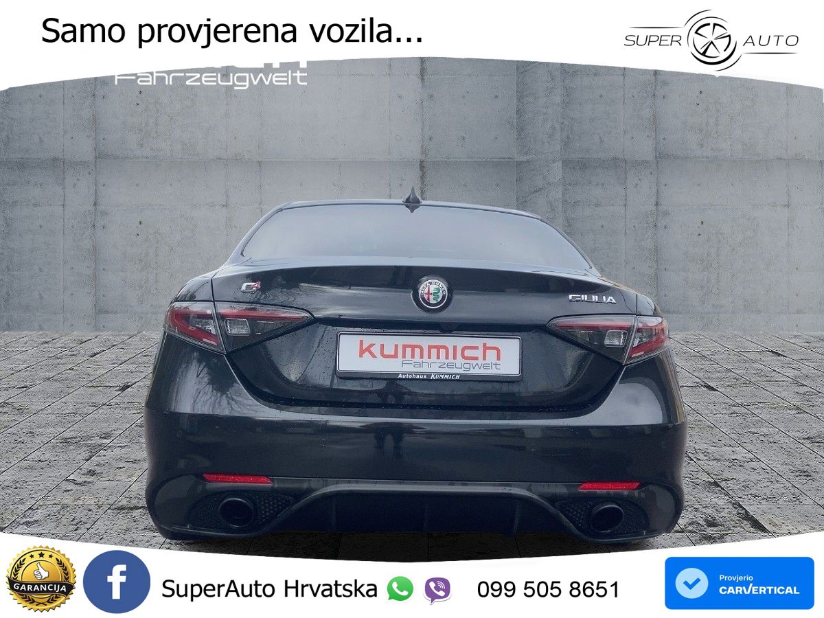 Alfa Romeo Giulia 2.0 Turbo (280 KS) Q4 Automatic LED+GR SJED+ACC