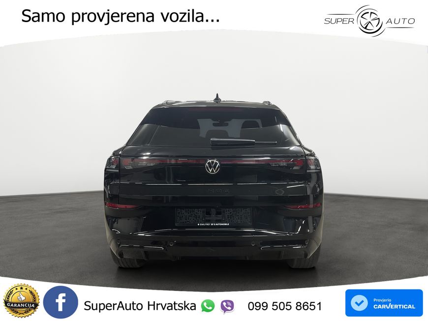 Volkswagen T-Roc 1.5 eTSI (150 KS)  DSG R-Line LED+GR SJED+ACC